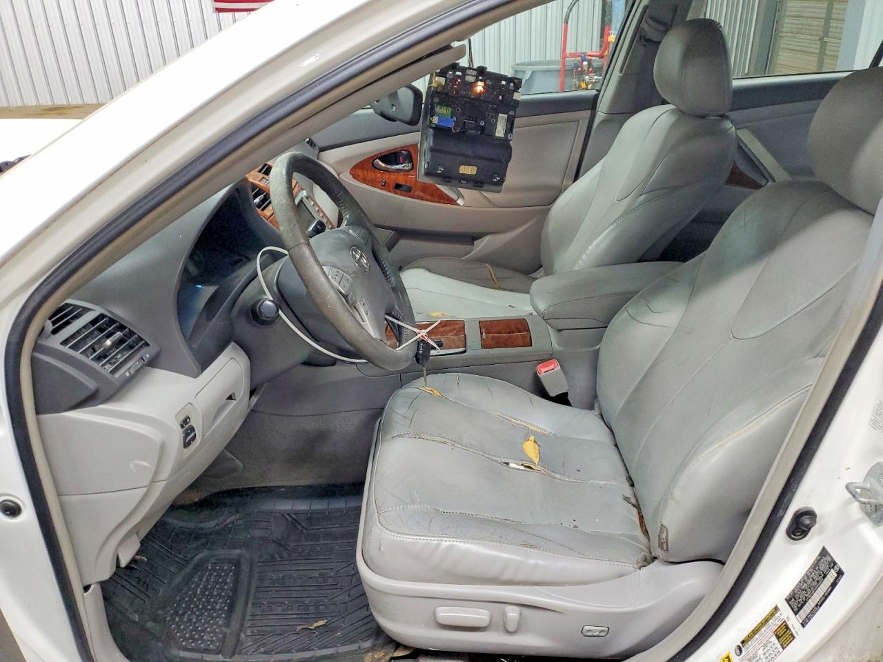 2009 TOYOTA CAMRY photo 7