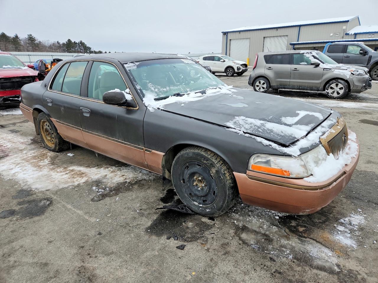 2004 MERCURY GRAND MARQUIS photo 4