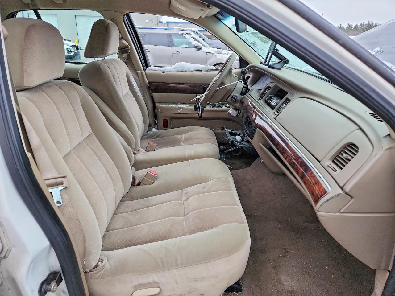 2004 MERCURY GRAND MARQUIS photo 7