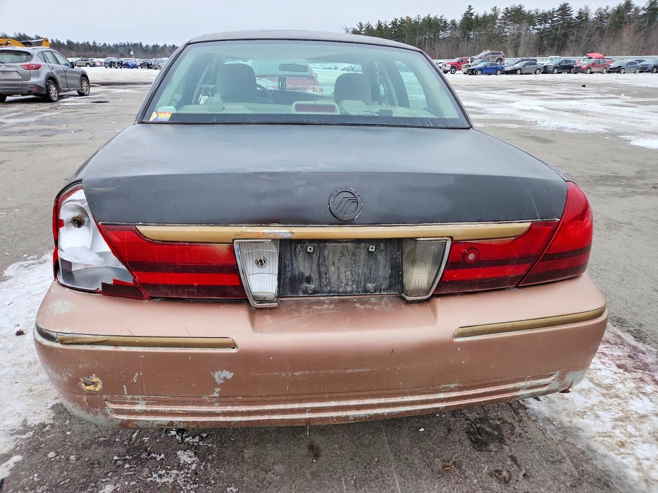 2004 MERCURY GRAND MARQUIS photo 6