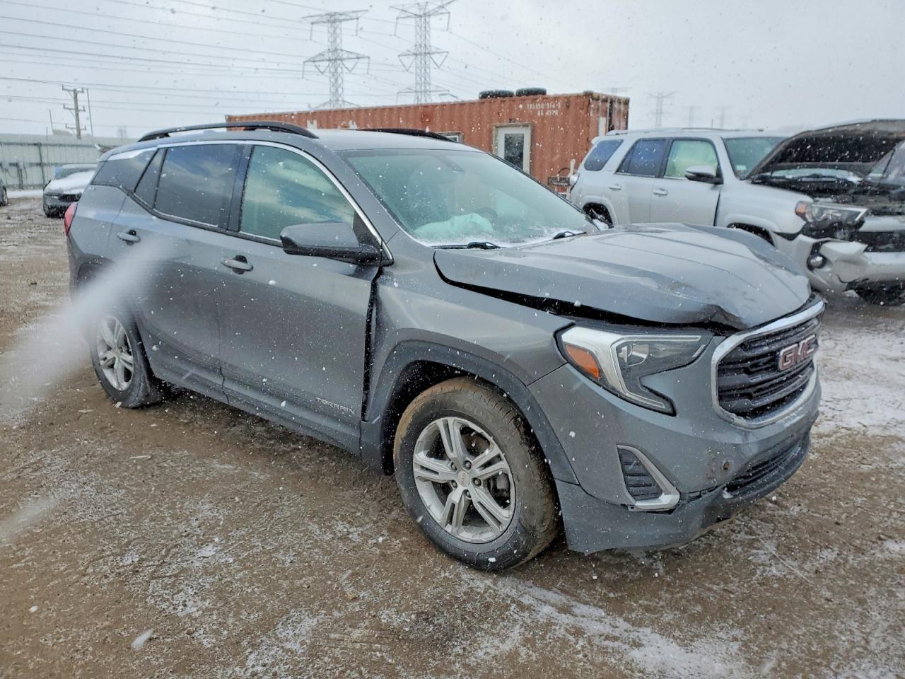 2018 GMC TERRAIN SLE photo 4