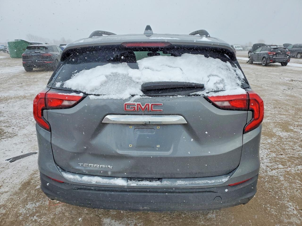2018 GMC TERRAIN SLE photo 6