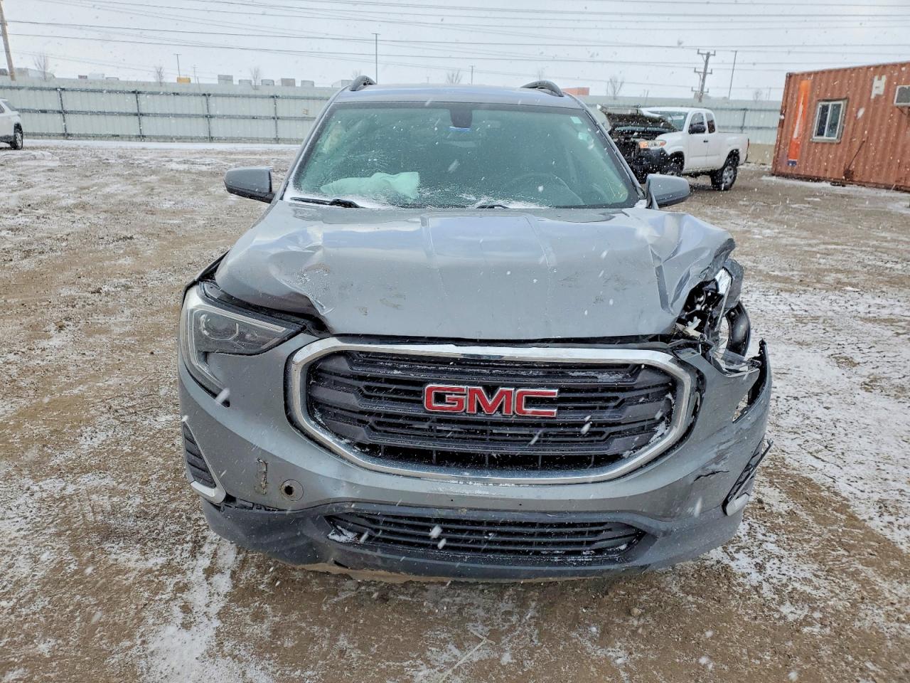 2018 GMC TERRAIN SLE photo 5