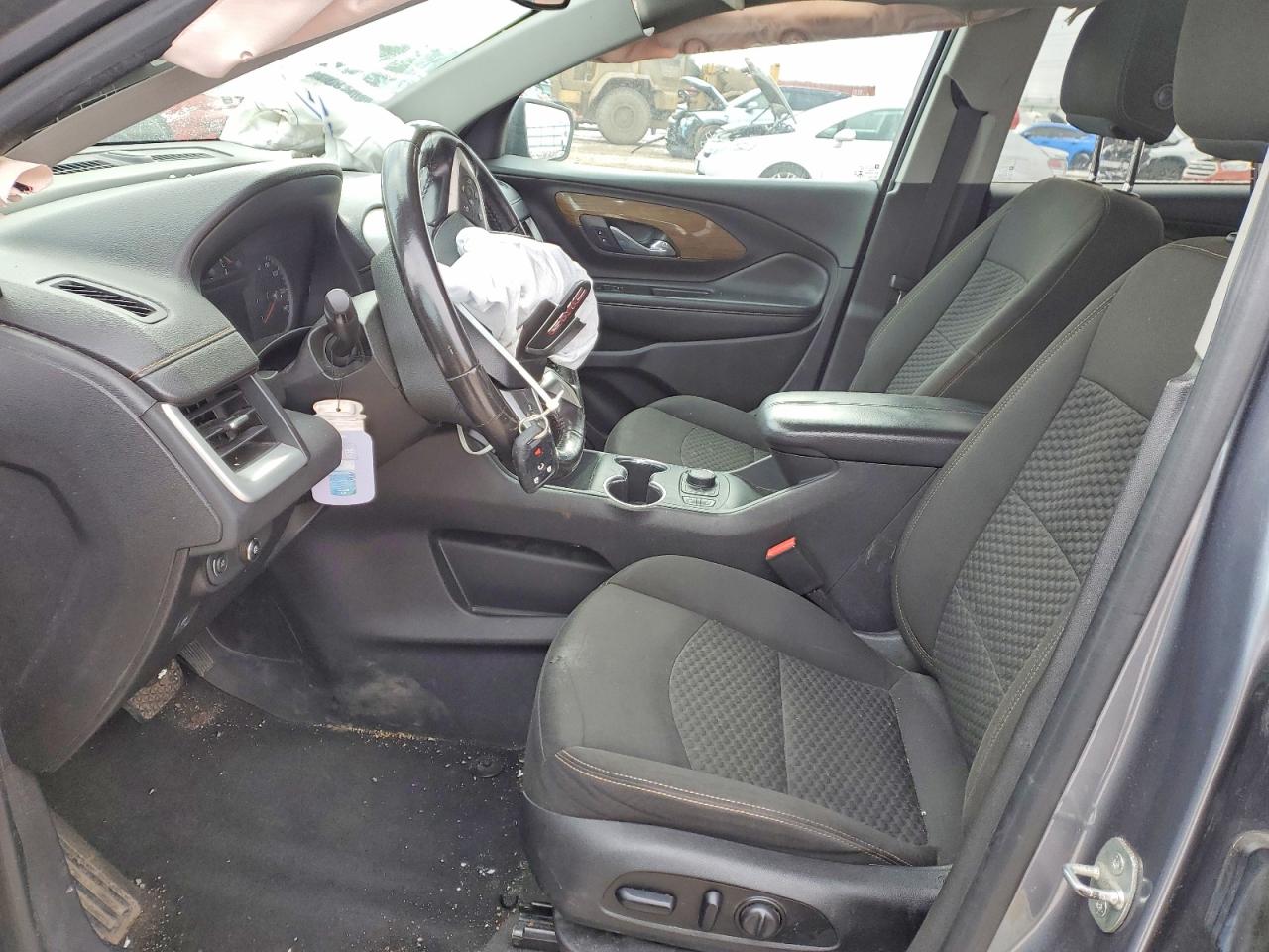 2018 GMC TERRAIN SLE photo 7