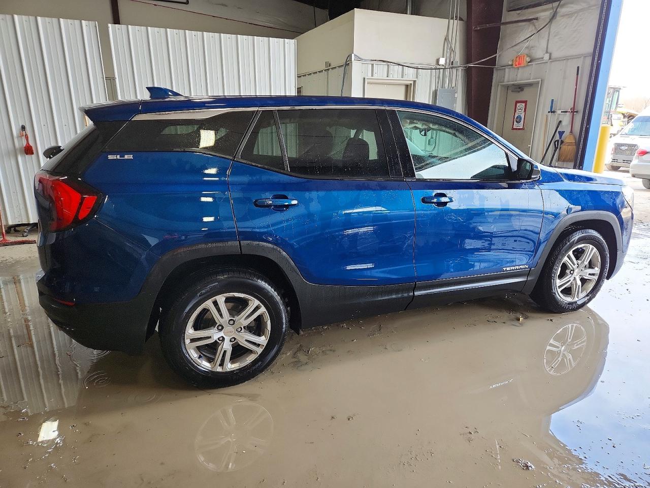 2019 GMC TERRAIN SLE photo 5