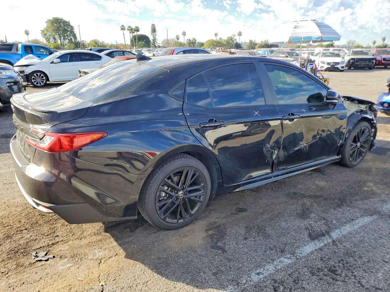 2025 TOYOTA CAMRY XSE photo 3