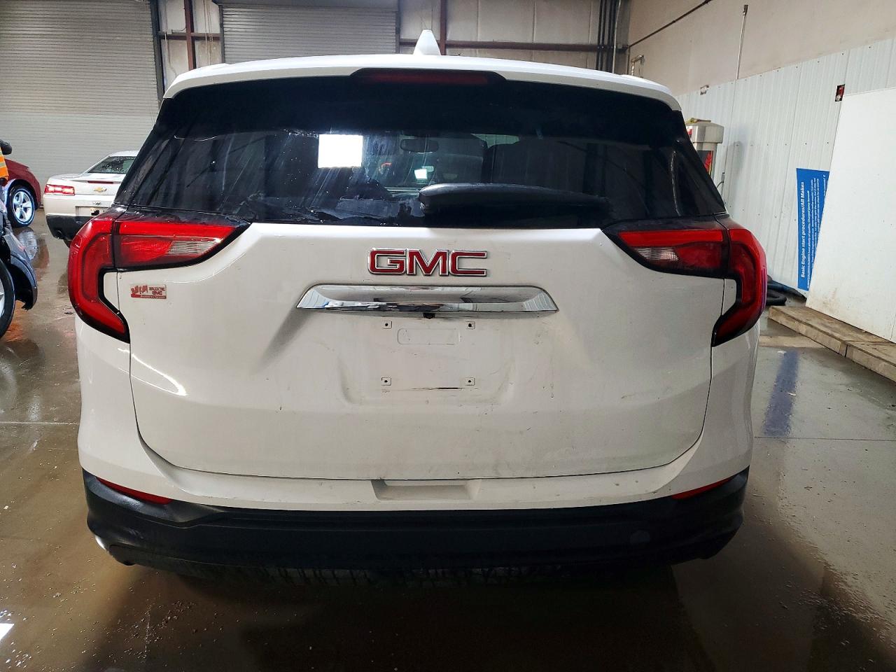 2019 GMC TERRAIN SLE photo 16