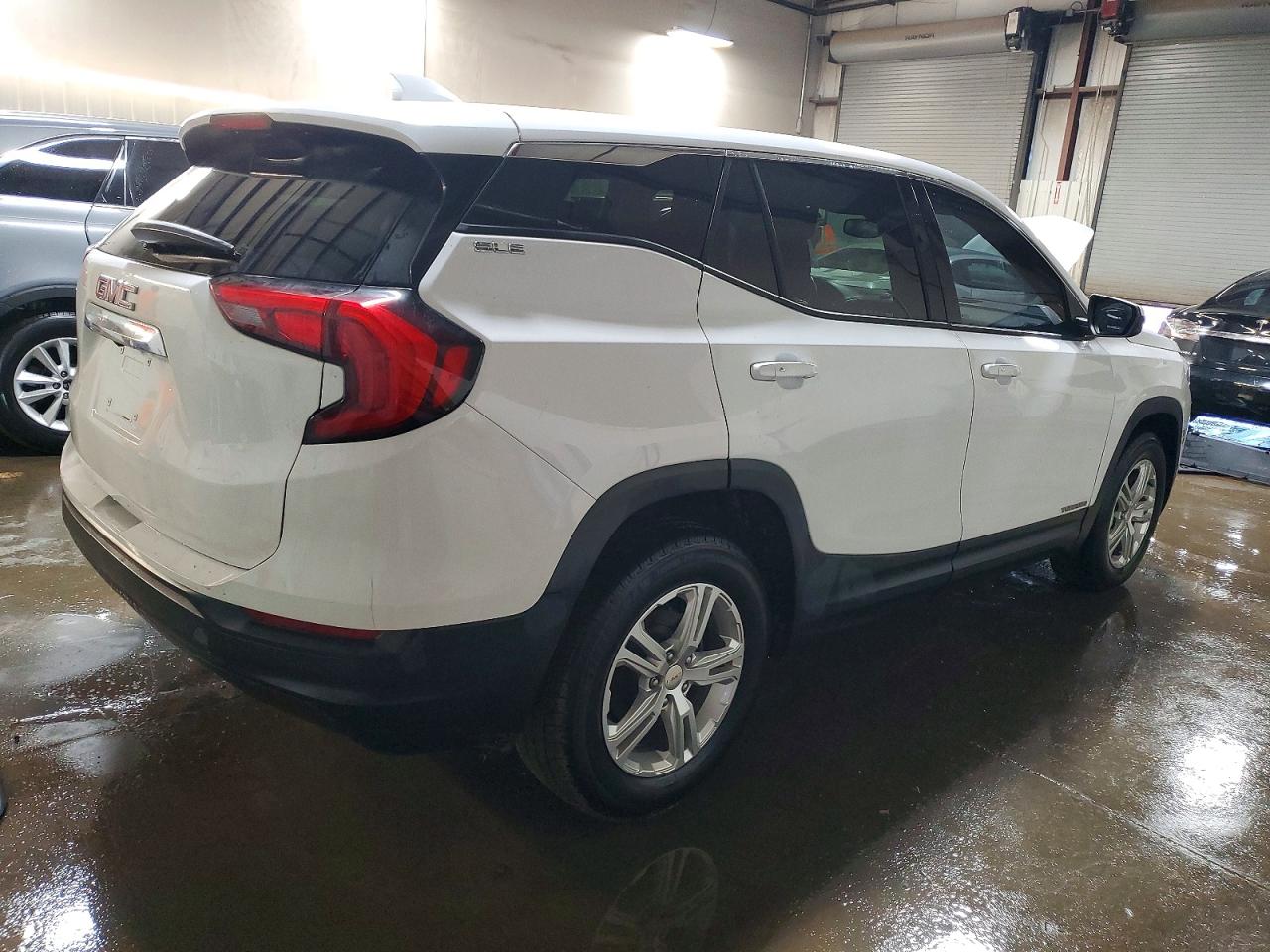 2019 GMC TERRAIN SLE photo 7