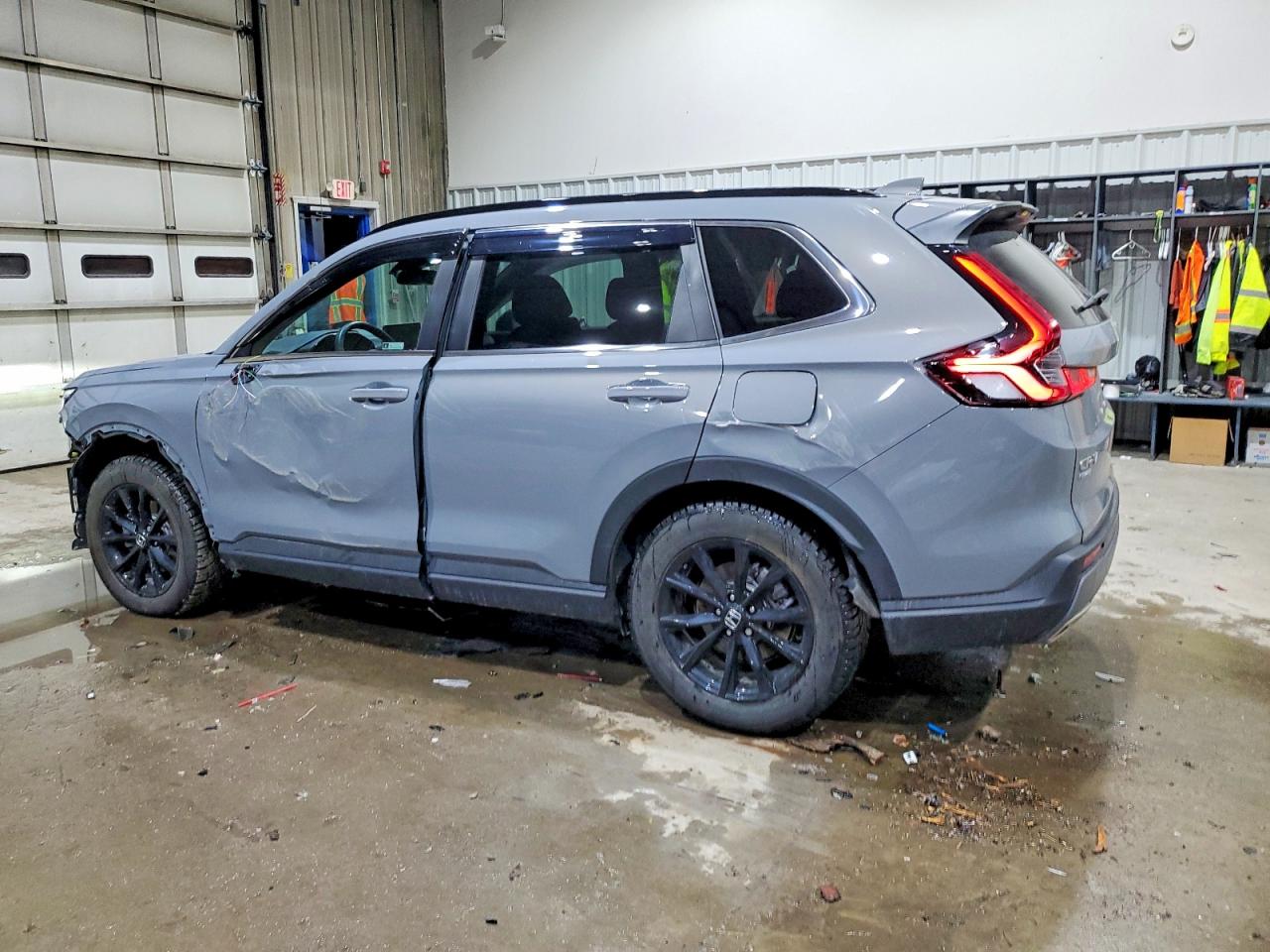 2024 HONDA CR-V SPORT photo 3