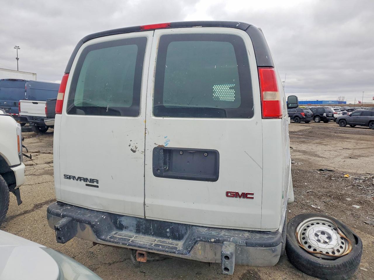 2014 GMC SAVANA photo 6