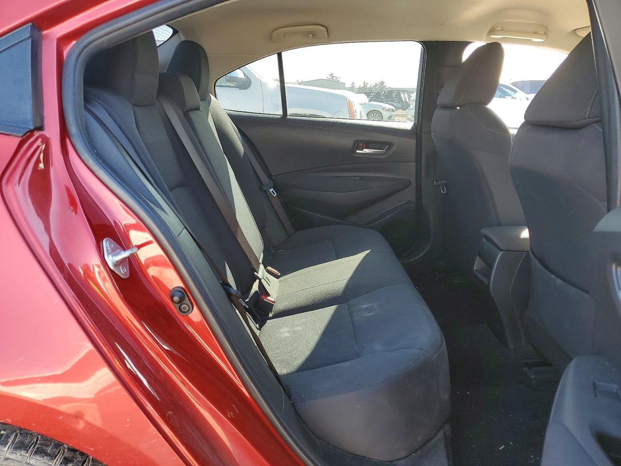2021 TOYOTA COROLLA LE photo 31