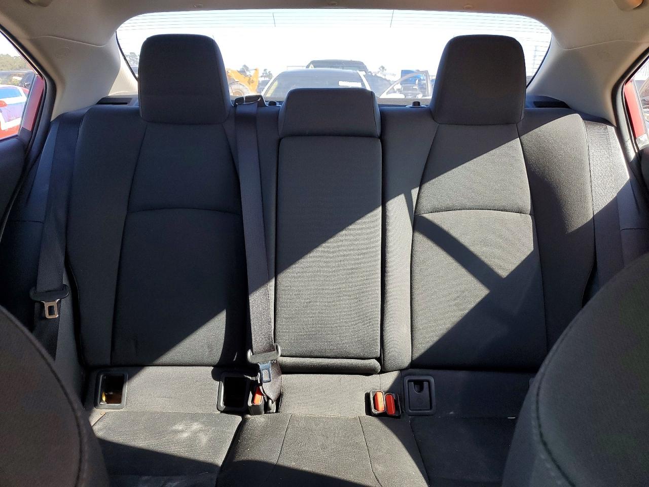 2021 TOYOTA COROLLA LE photo 28
