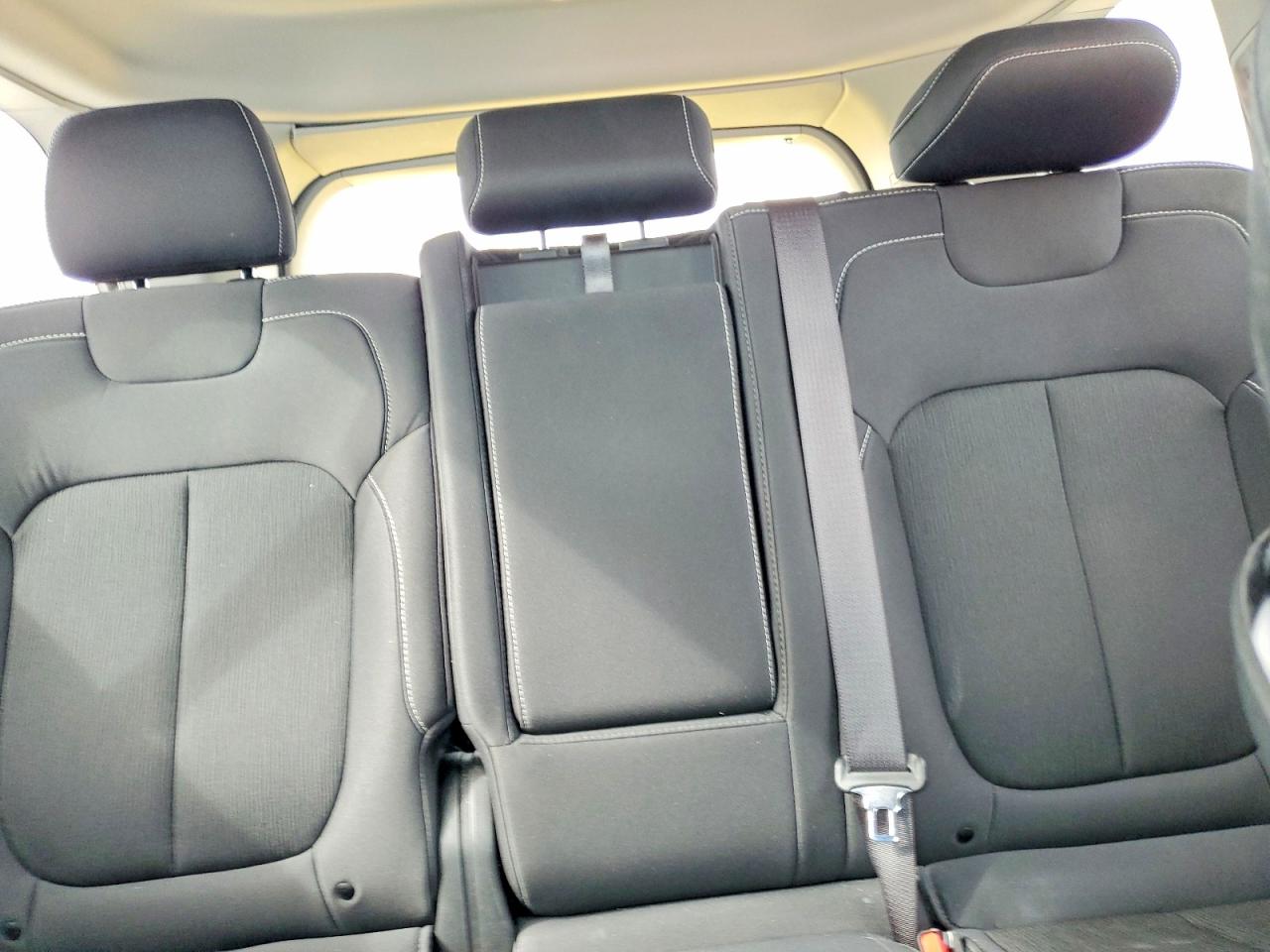 2023 JEEP GRAND CHEROKEE LAREDO photo 19