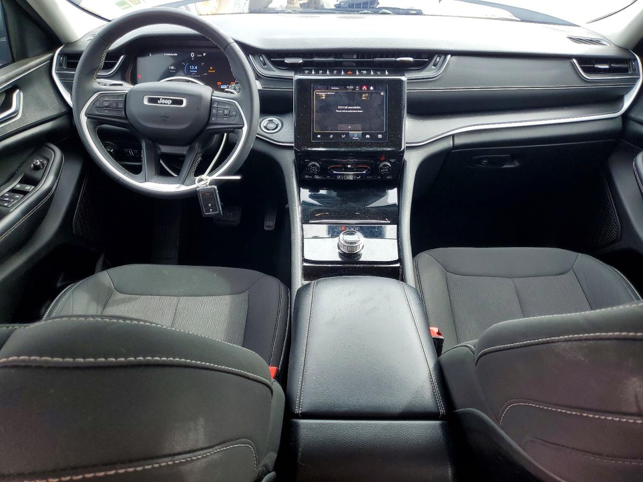 2023 JEEP GRAND CHEROKEE LAREDO photo 15