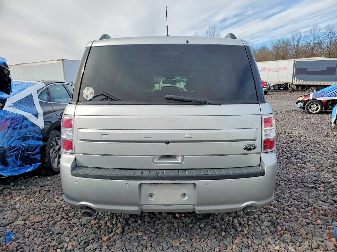 2016 FORD FLEX SE photo 11