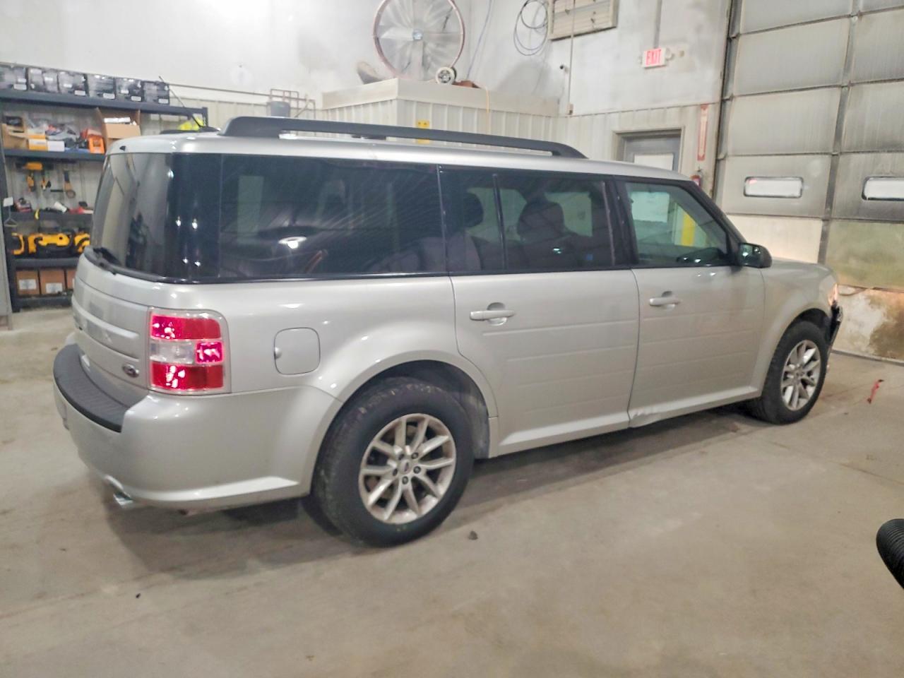 2016 FORD FLEX SE photo 5