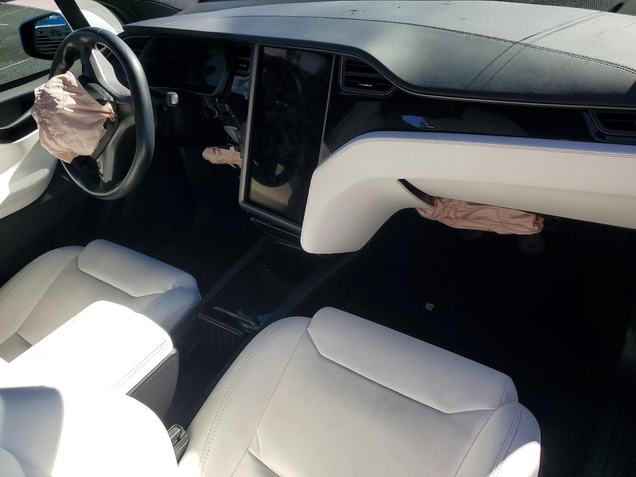 2018 TESLA MODEL X photo 22