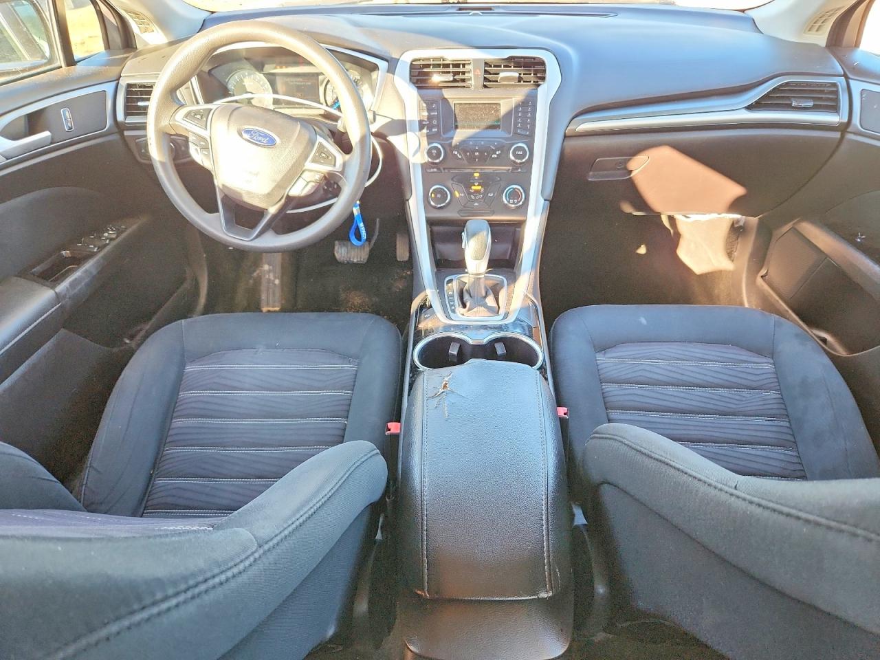 2016 FORD FUSION SE photo 15