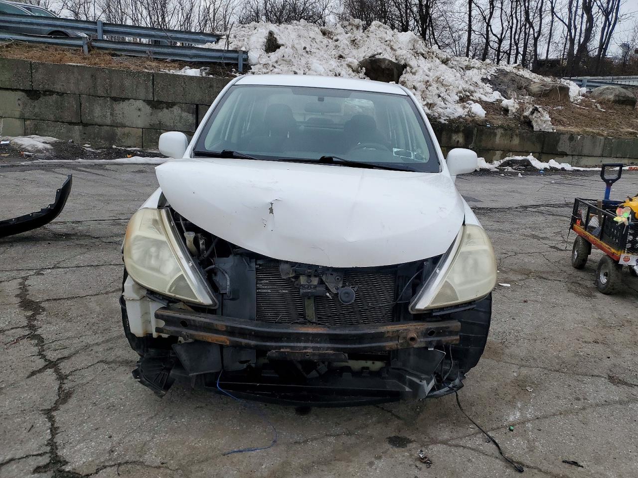 2011 NISSAN VERSA 1.8 S photo 13