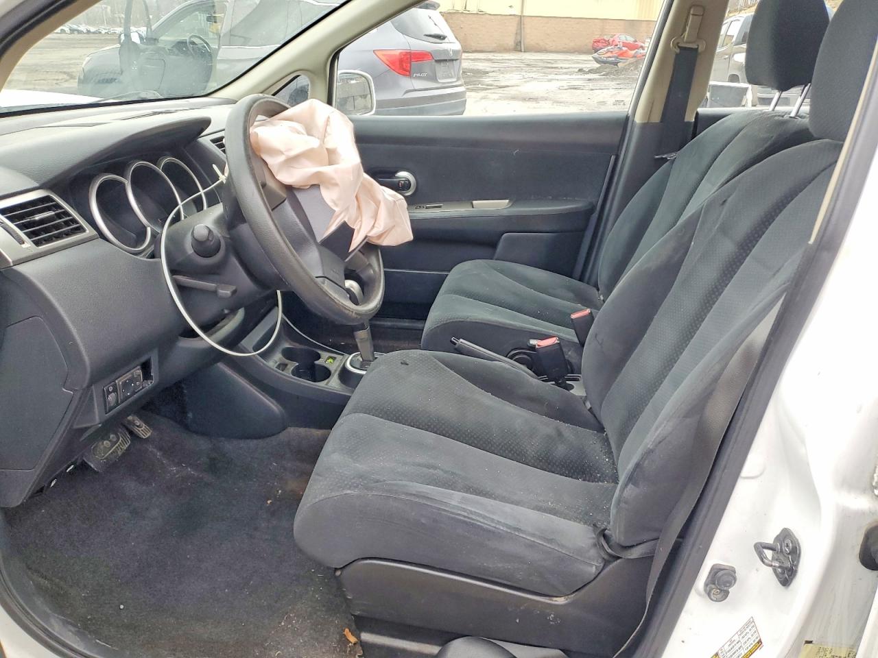 2011 NISSAN VERSA 1.8 S photo 19