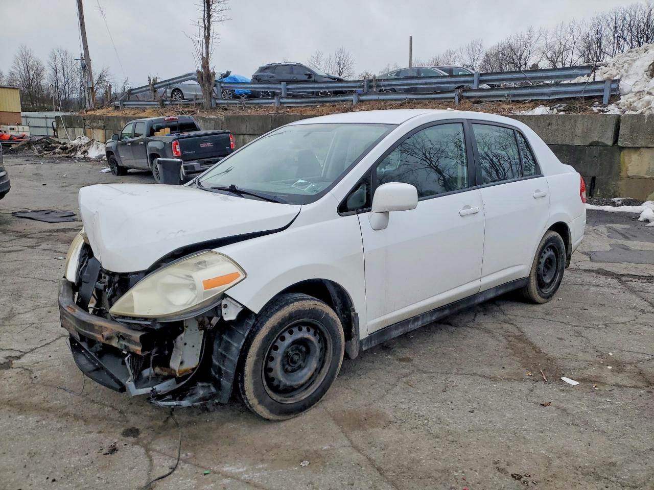 2011 NISSAN VERSA