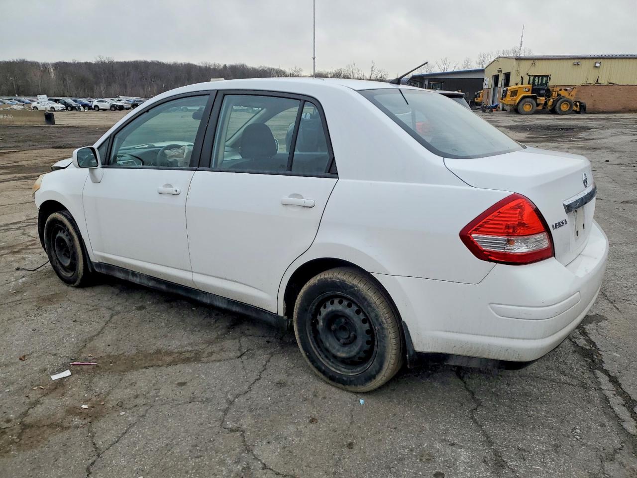 2011 NISSAN VERSA 1.8 S photo 4