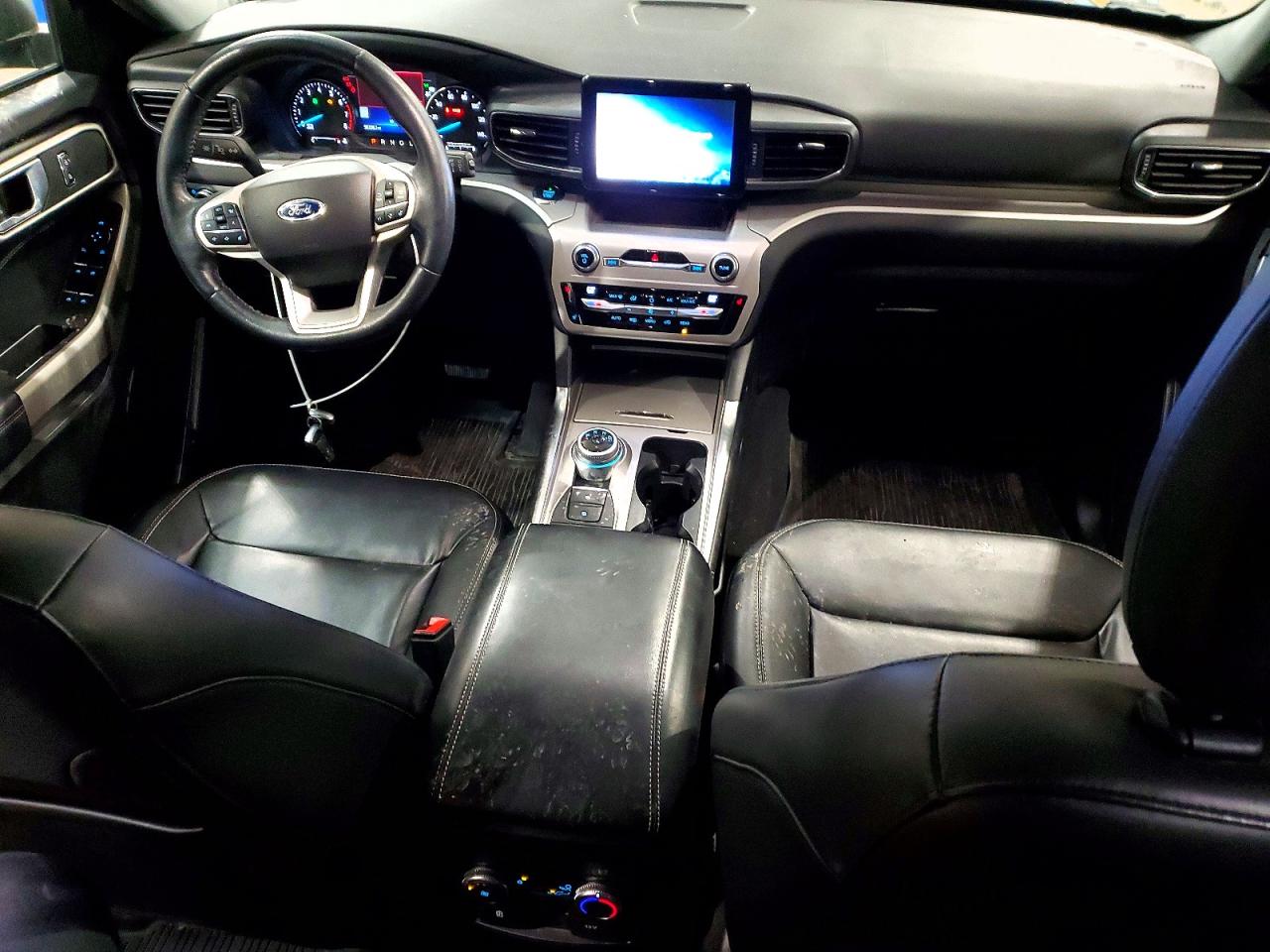 2021 FORD EXPLORER XLT photo 8