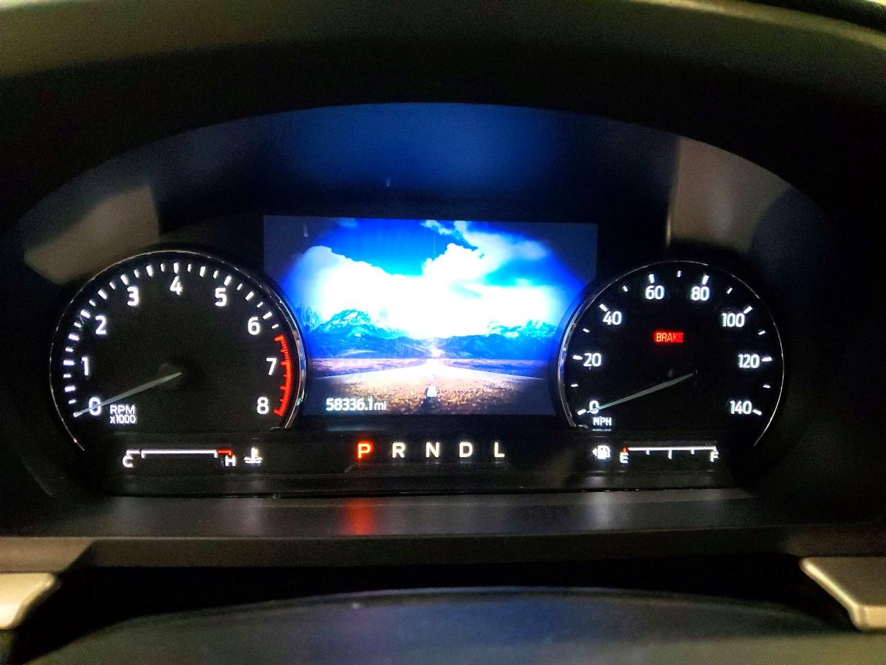2021 FORD EXPLORER XLT photo 9