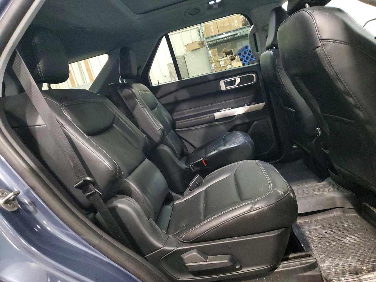 2021 FORD EXPLORER XLT photo 11