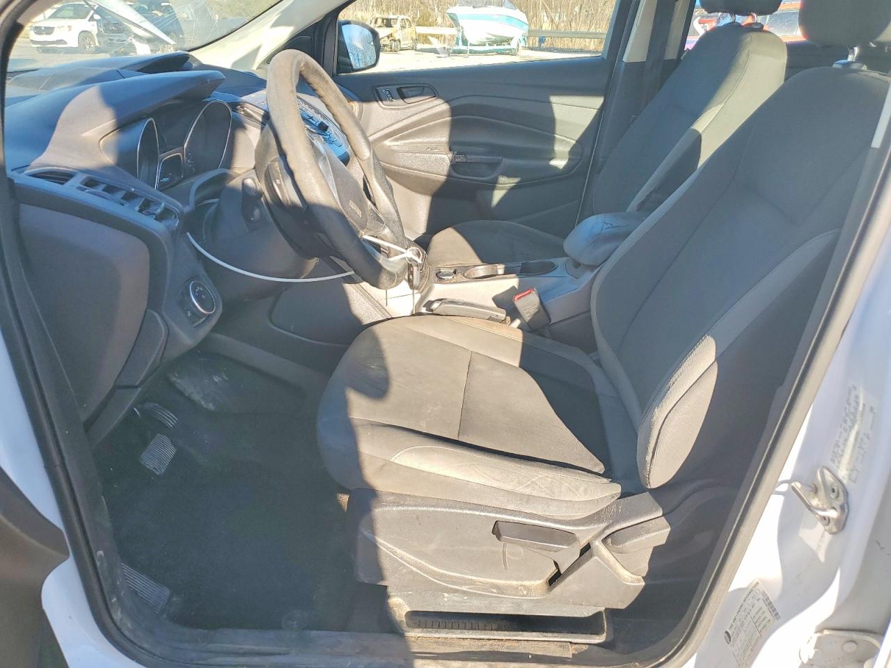 2016 FORD ESCAPE S photo 7