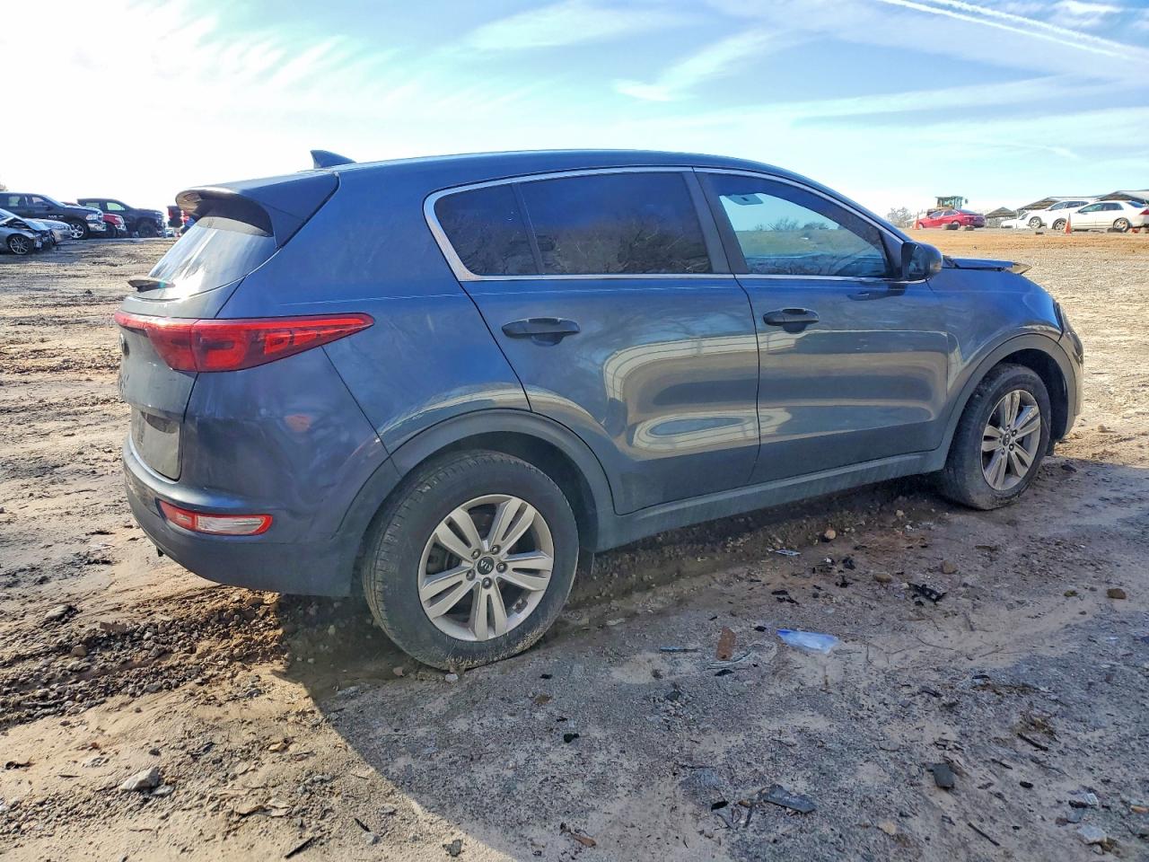 2017 KIA SPORTAGE LX photo 3