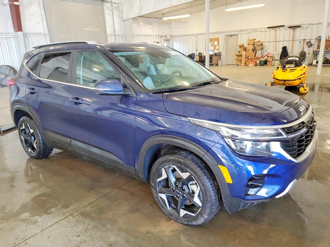 2025 KIA SELTOS EX photo 4