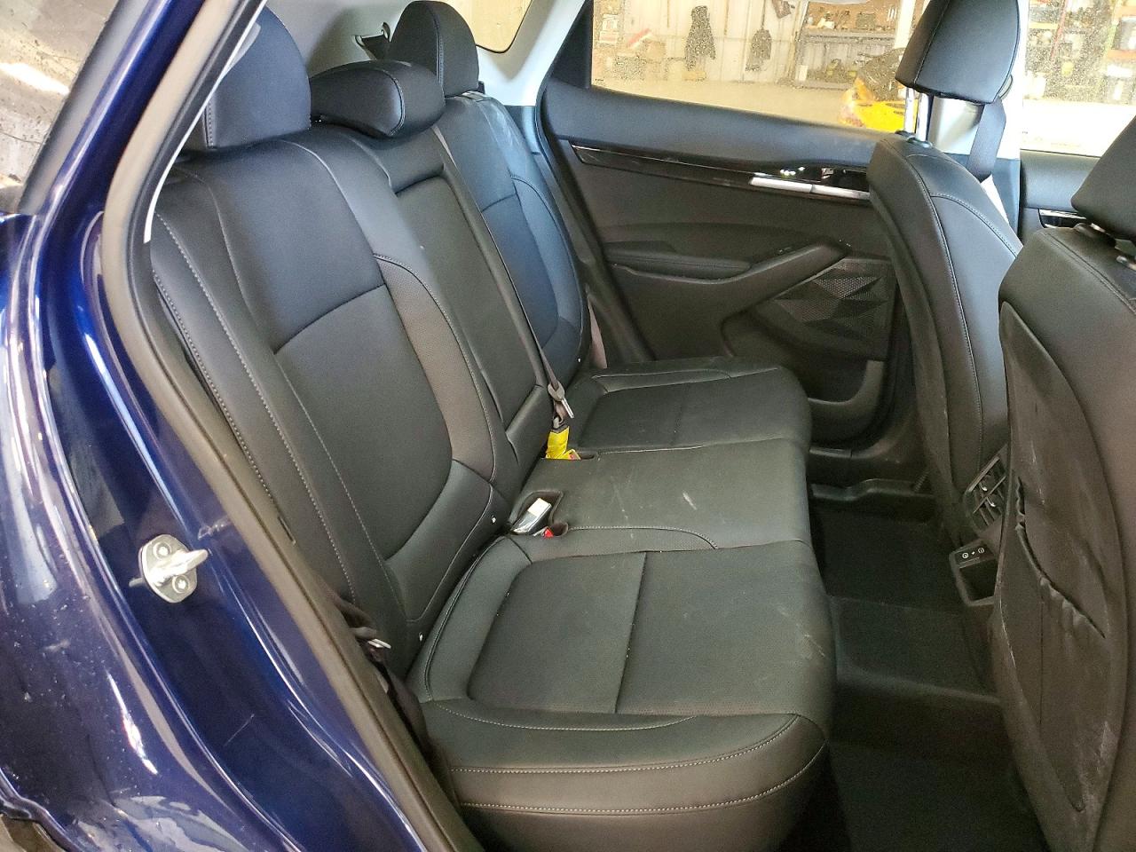 2025 KIA SELTOS EX photo 11