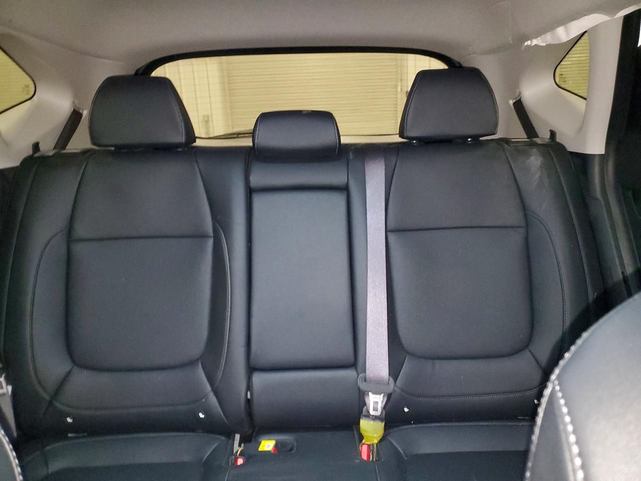 2025 KIA SELTOS EX photo 10