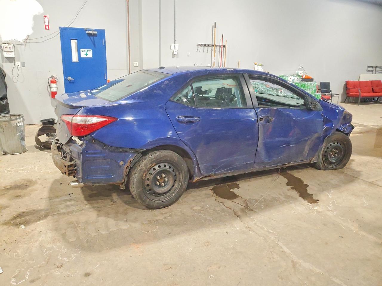 2014 TOYOTA COROLLA L photo 9