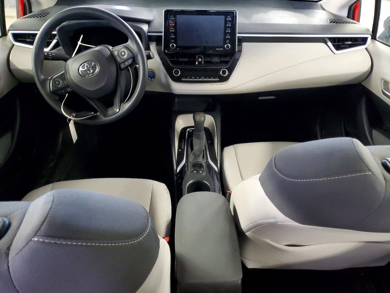2021 TOYOTA COROLLA LE photo 15