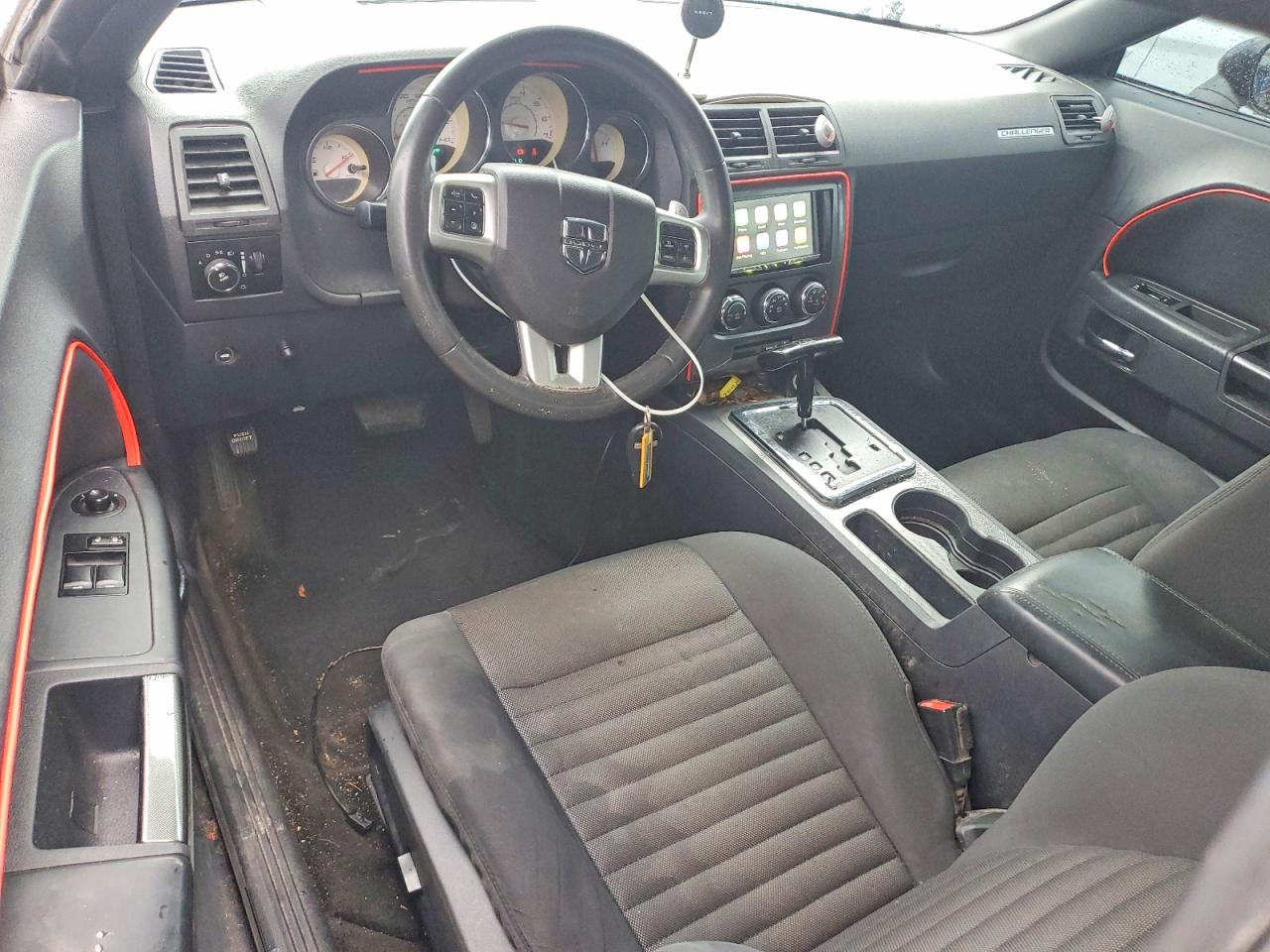 2013 DODGE CHALLENGER SXT photo 15