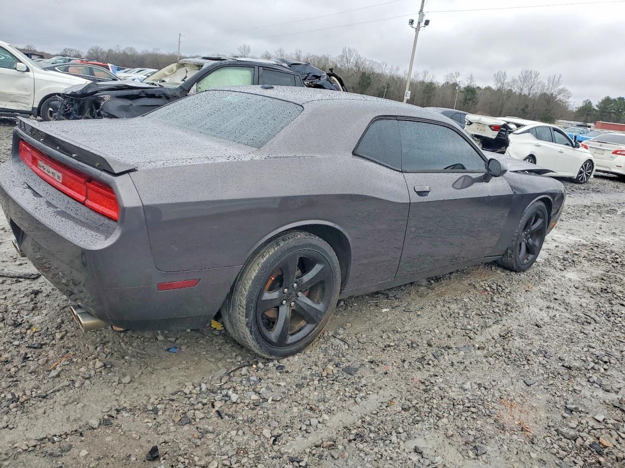 2013 DODGE CHALLENGER SXT photo 5