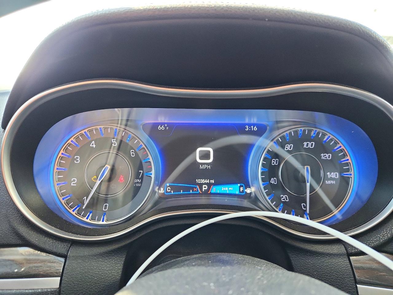 2019 CHRYSLER 300 TOURING photo 17