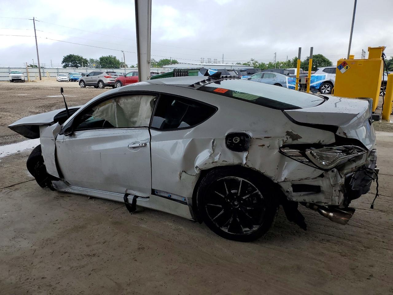 2016 HYUNDAI GENESIS COUPE 3.8 photo 2