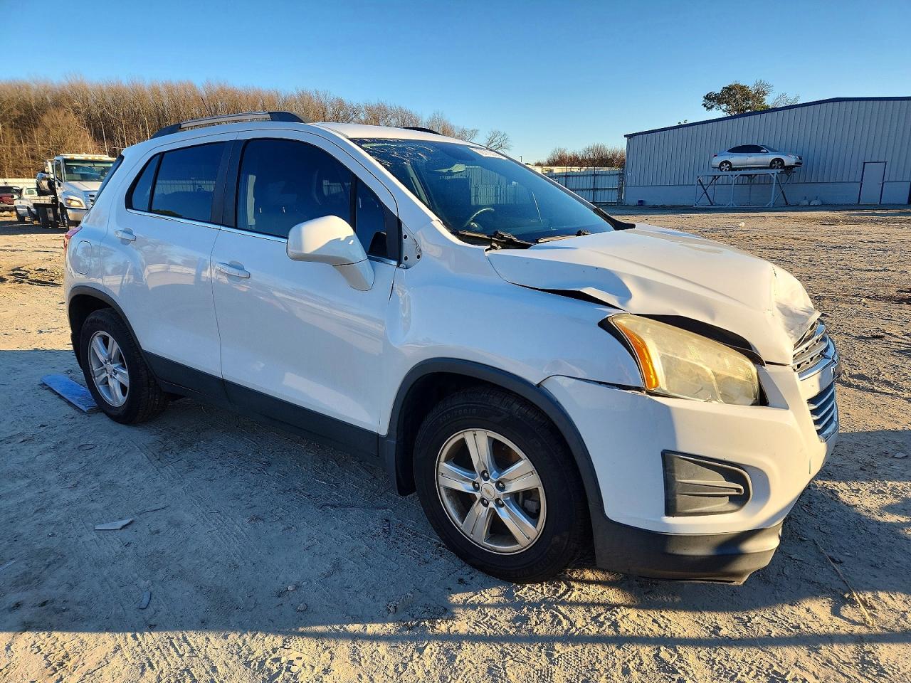 2015 CHEVROLET TRAX 1LT photo 4
