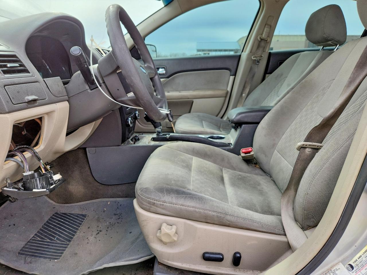 2012 FORD FUSION SE photo 13