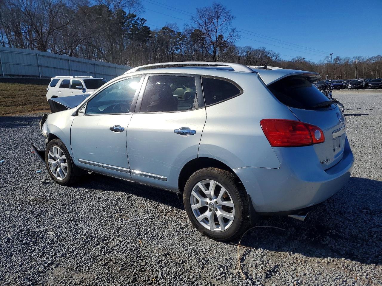 2013 NISSAN ROGUE S photo 2