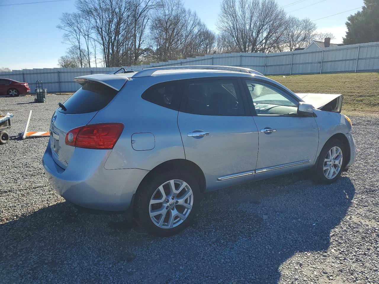 2013 NISSAN ROGUE S photo 3
