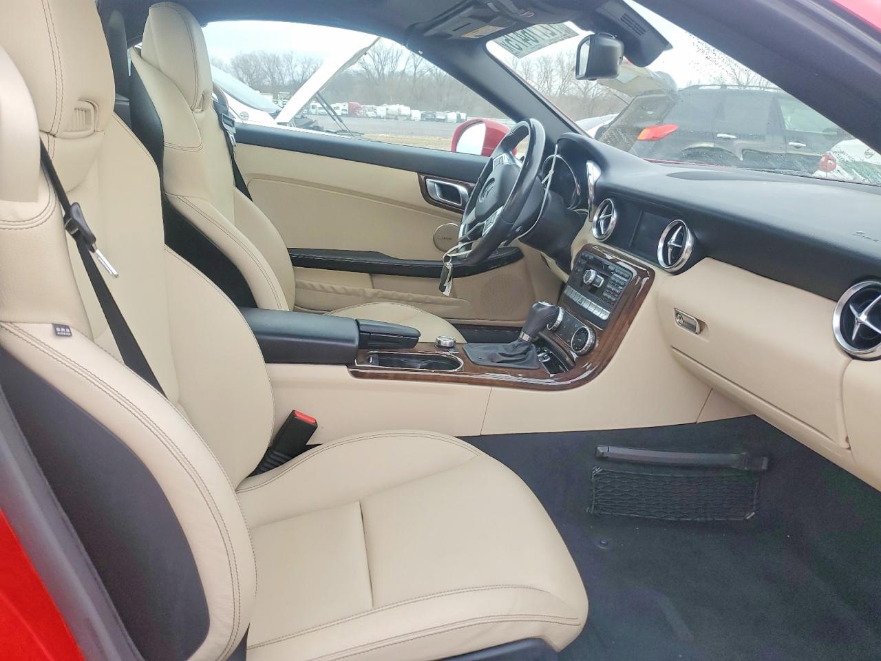 2015 MERCEDES-BENZ SLK 250 photo 10