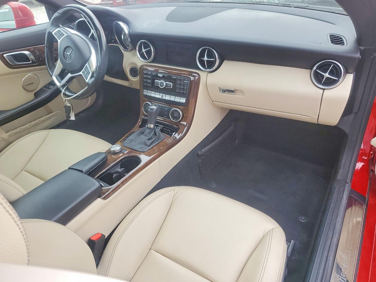 2015 MERCEDES-BENZ SLK 250 photo 8