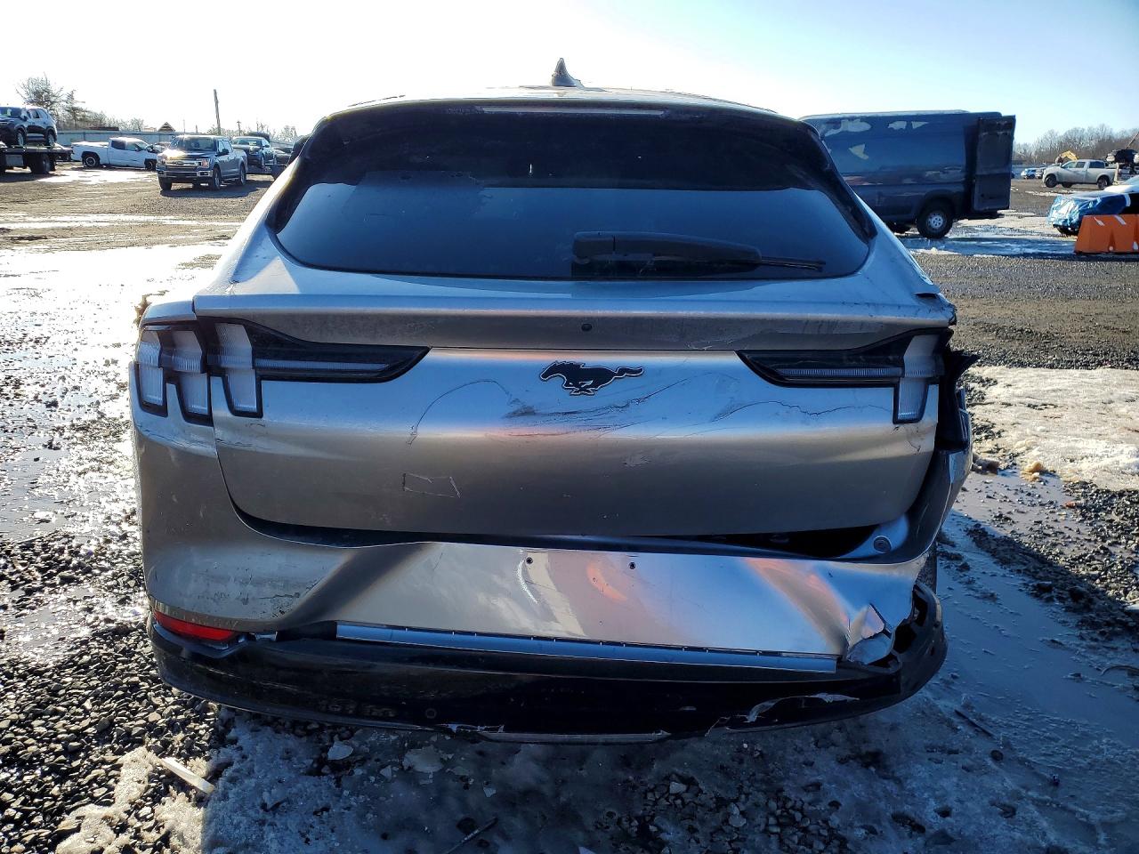 2021 FORD MUSTANG MACH-E PREMIUM photo 11