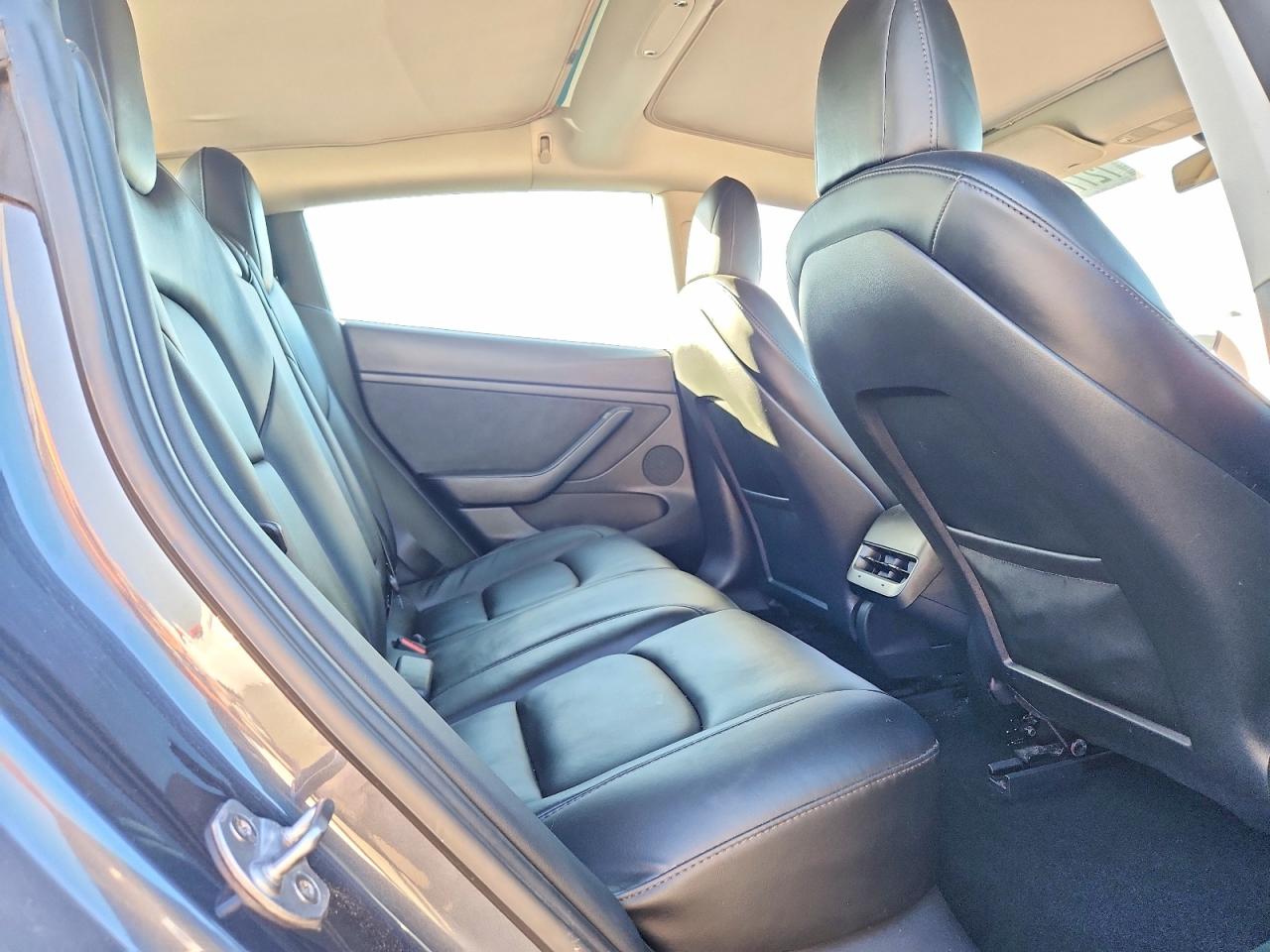 2022 TESLA MODEL 3 photo 10