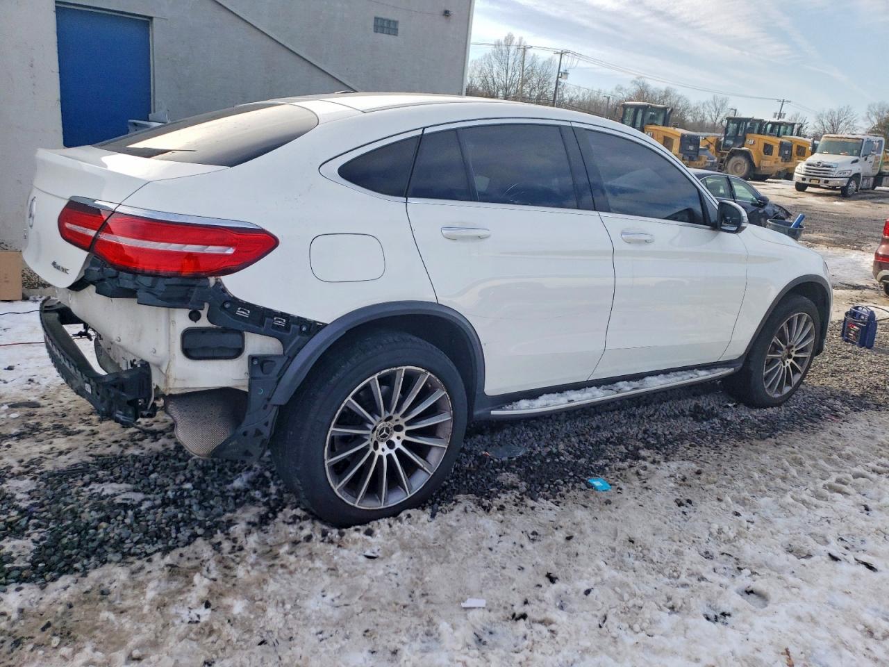 2018 MERCEDES-BENZ GLC COUPE 300 4MATIC photo 3