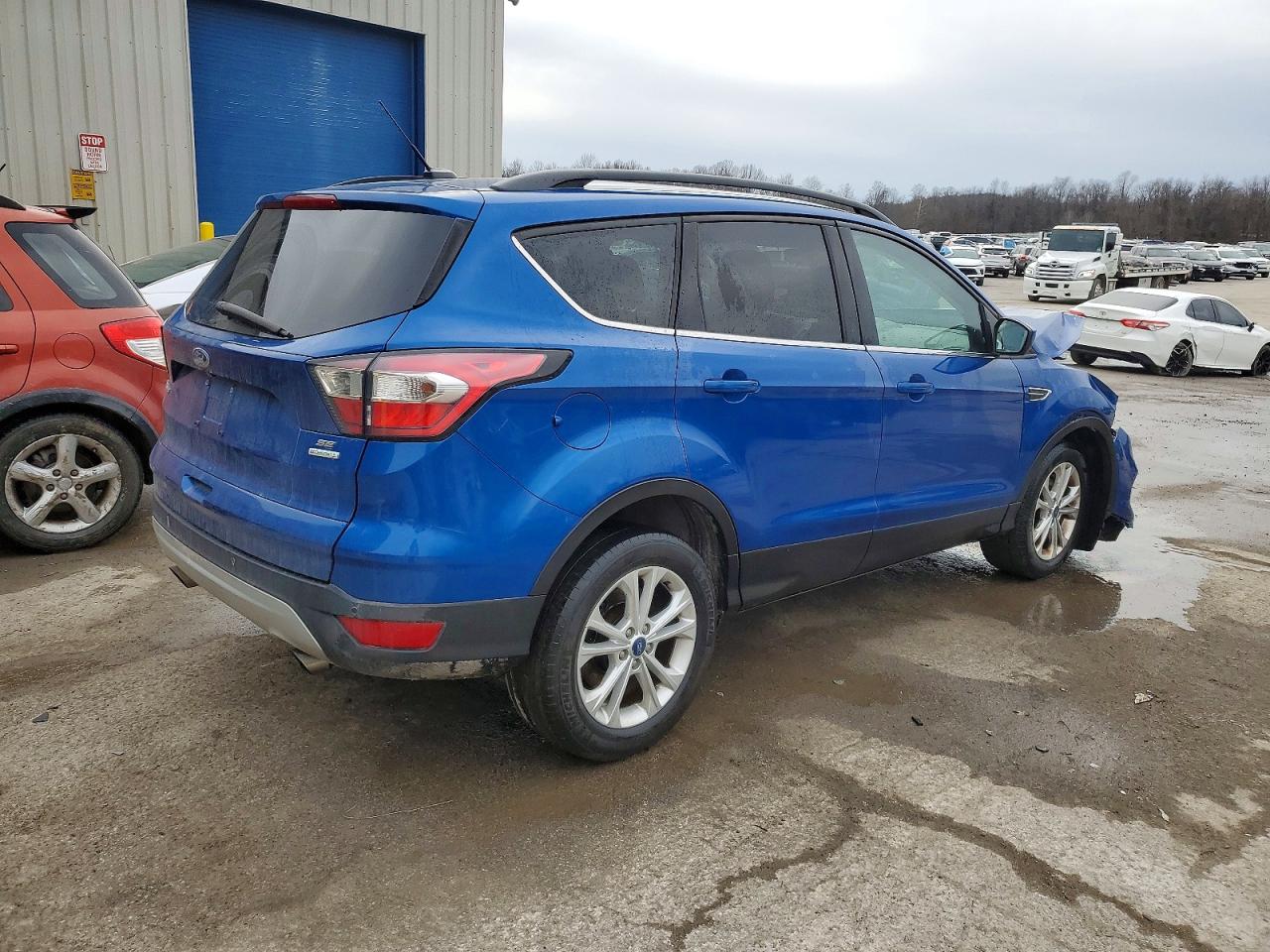 2017 FORD ESCAPE SE photo 5